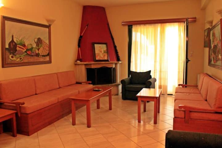 Guesthouse Bizani Neo Mpizani Ngoại thất bức ảnh