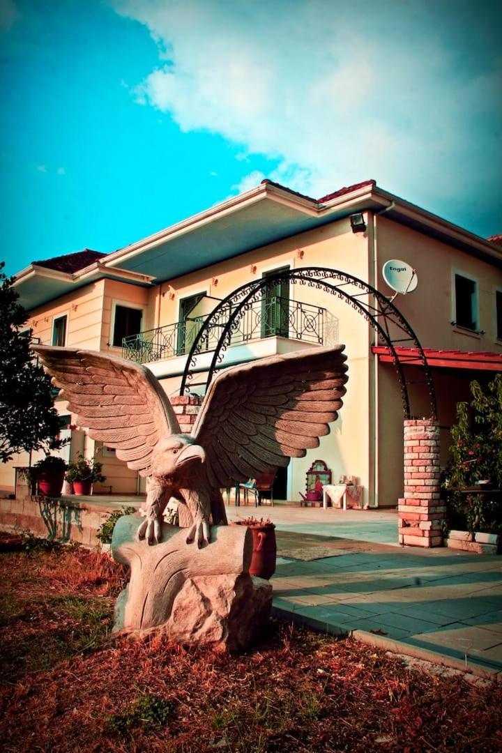 Guesthouse Bizani Neo Mpizani Ngoại thất bức ảnh